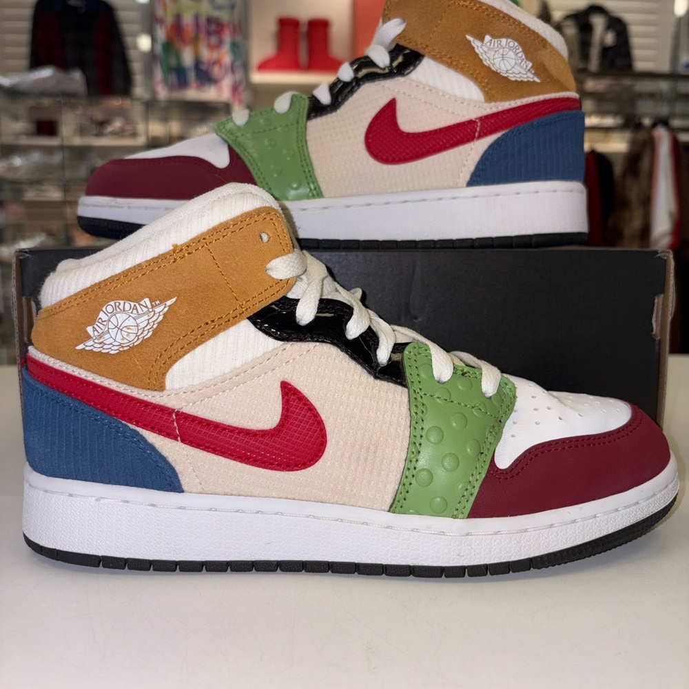 Air Jordan 1 Mid SE GS ‘Messy Room’ - LIGHTLY WORN WITH BOX